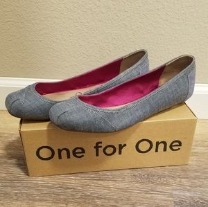 TOMS Women's Ballet Flat blue chambray
